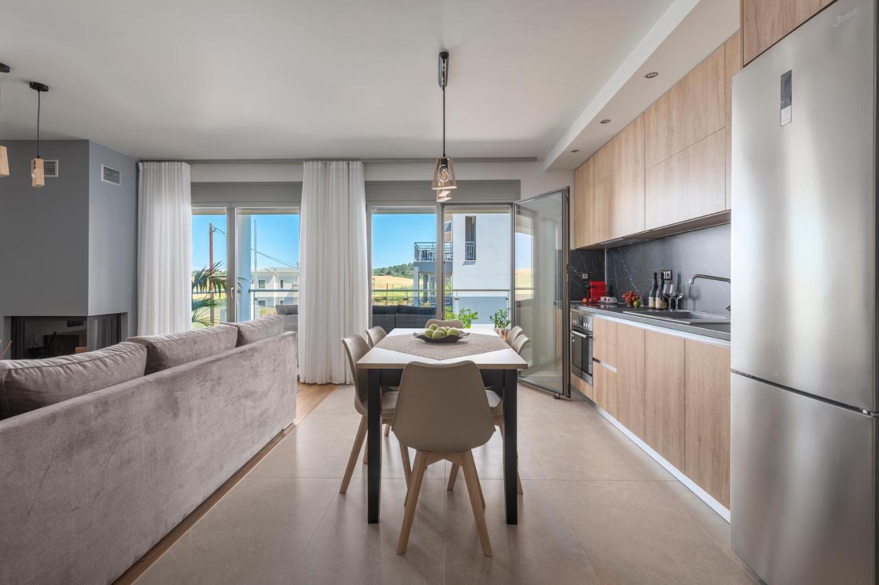Sea Wind Luxury Apartments With Pool Kassandra Halkidikι Néa Fókaia Kültér fotó